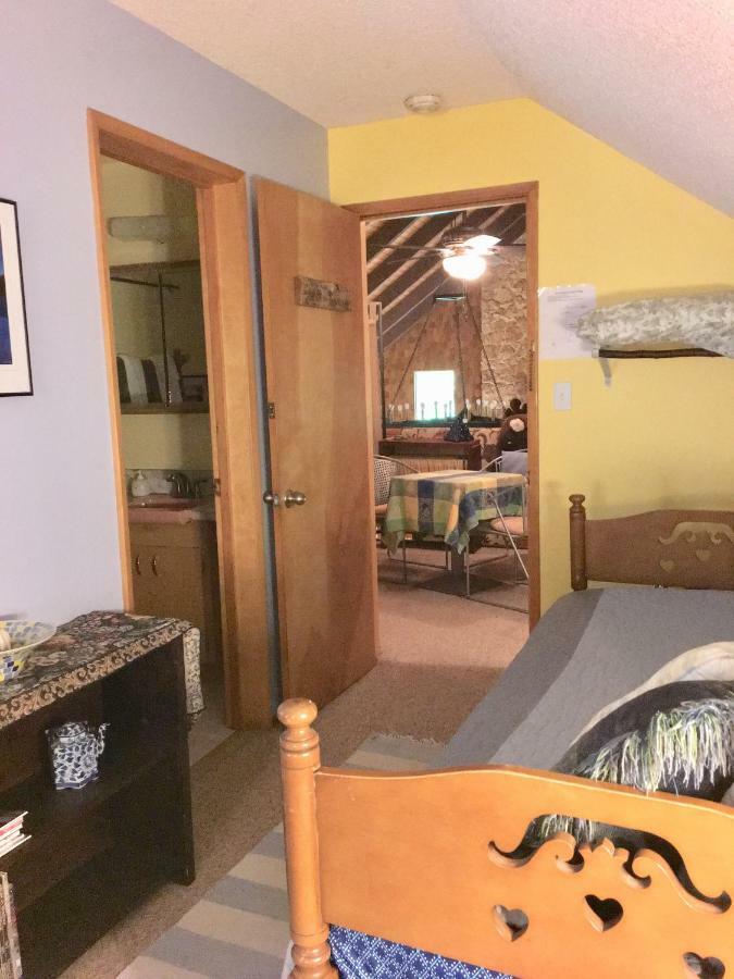 Manitou Lodge Форкс Экстерьер фото
