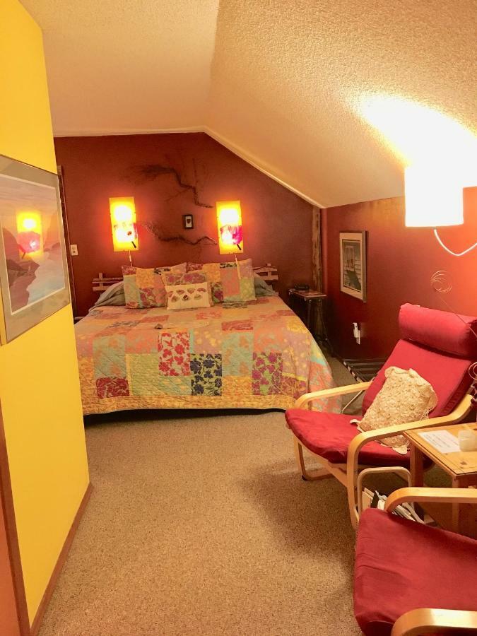 Manitou Lodge Форкс Экстерьер фото