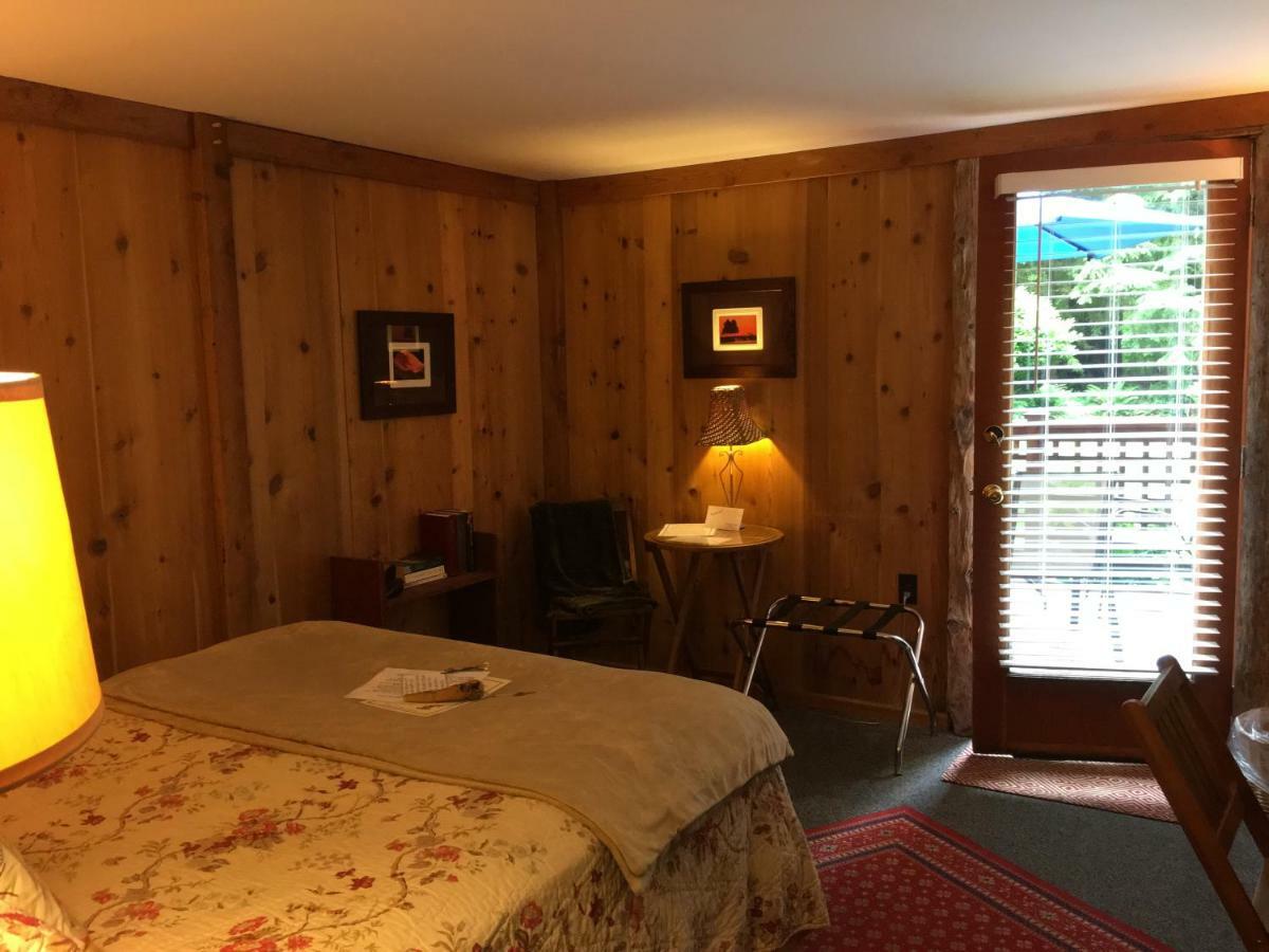 Manitou Lodge Форкс Экстерьер фото